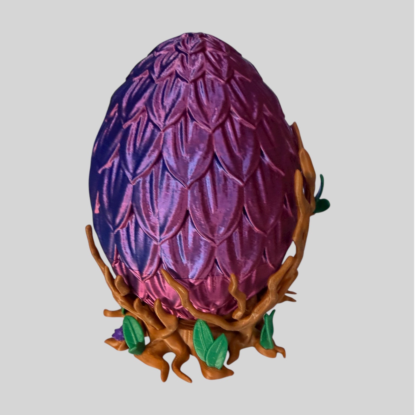 3D Printed Dragon Hatching Figurine – Color-Changing Egg, Fantasy Collectible, Premium Filament Sculpture