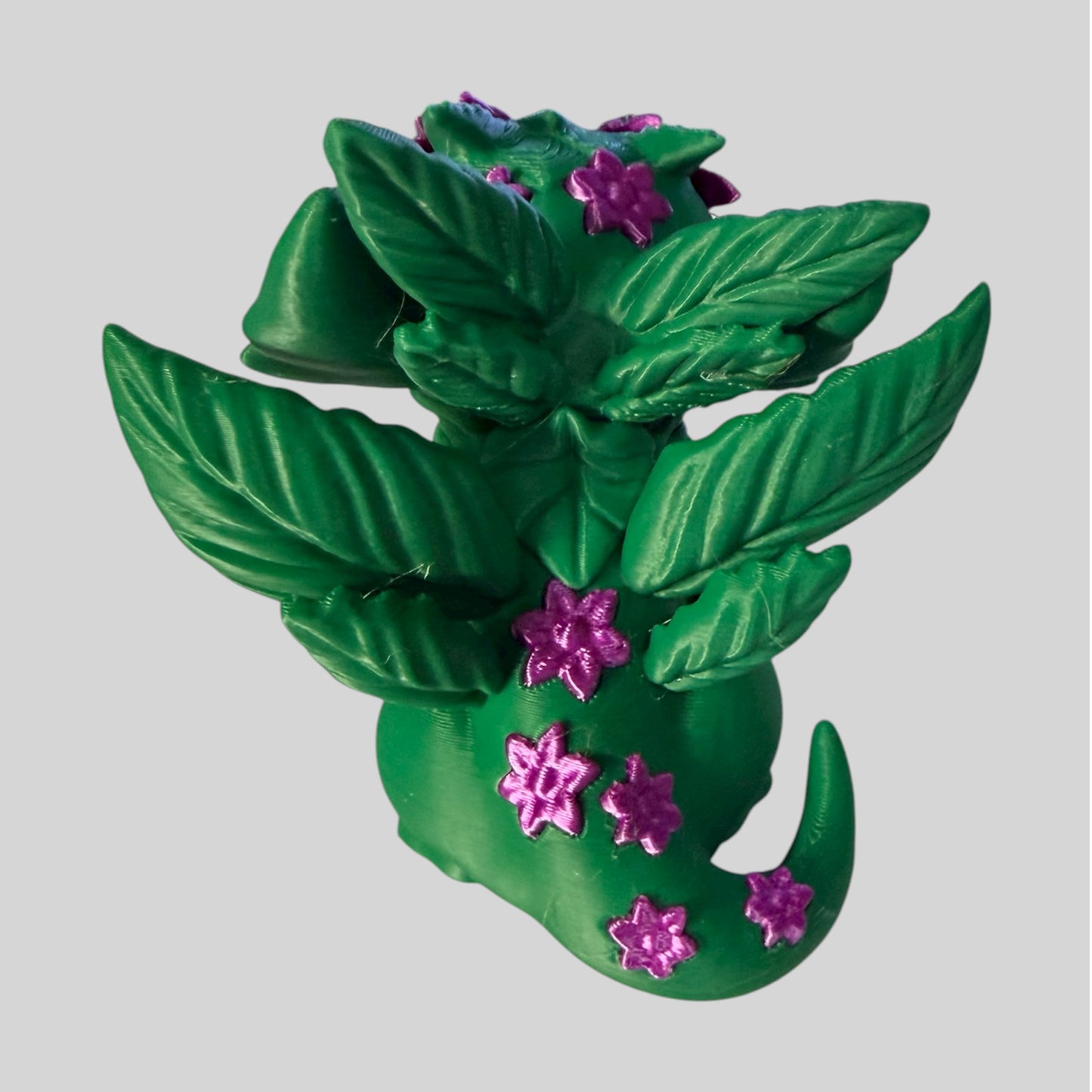 3D Printed Dragon Hatching Figurine – Color-Changing Egg, Fantasy Collectible, Premium Filament Sculpture