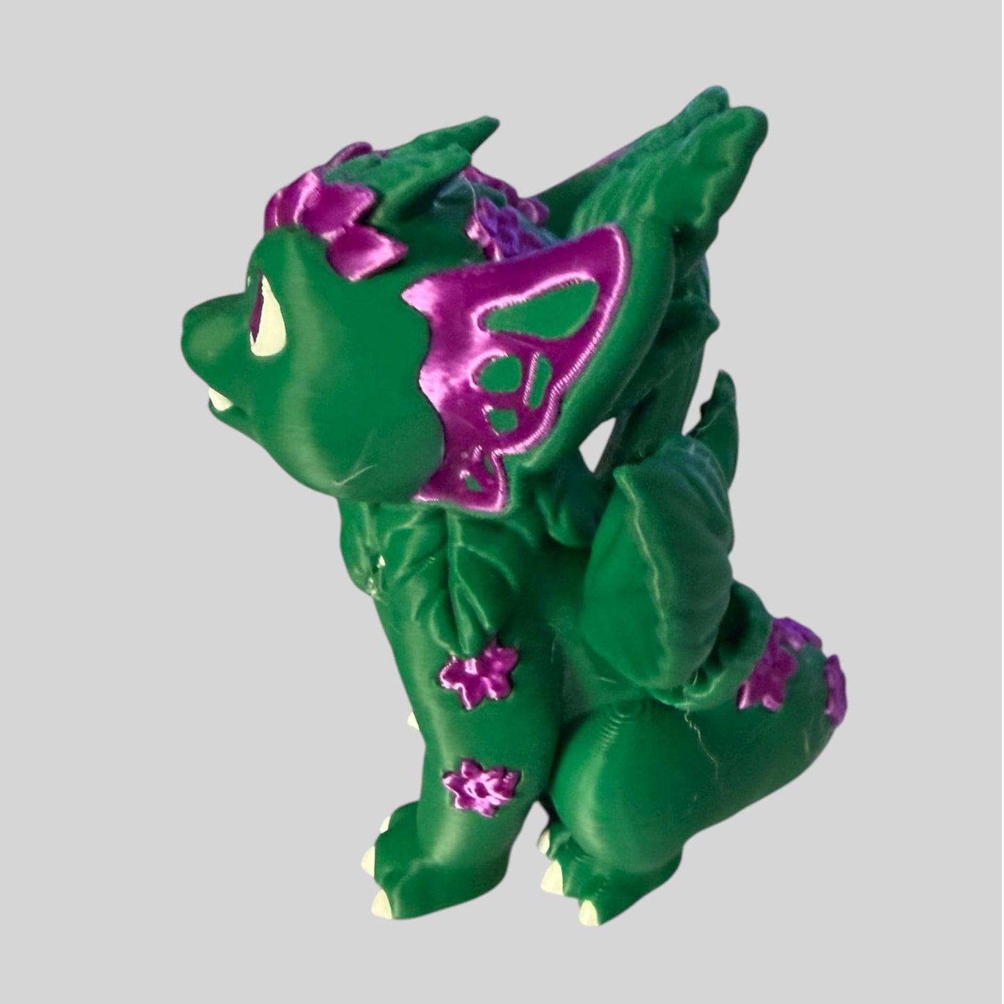 3D Printed Dragon Hatching Figurine – Color-Changing Egg, Fantasy Collectible, Premium Filament Sculpture